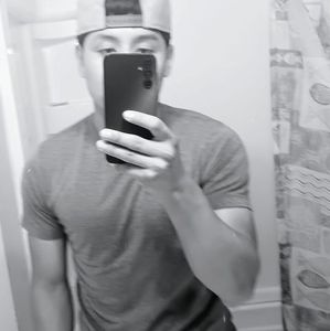 Meet your Posher, Jhon